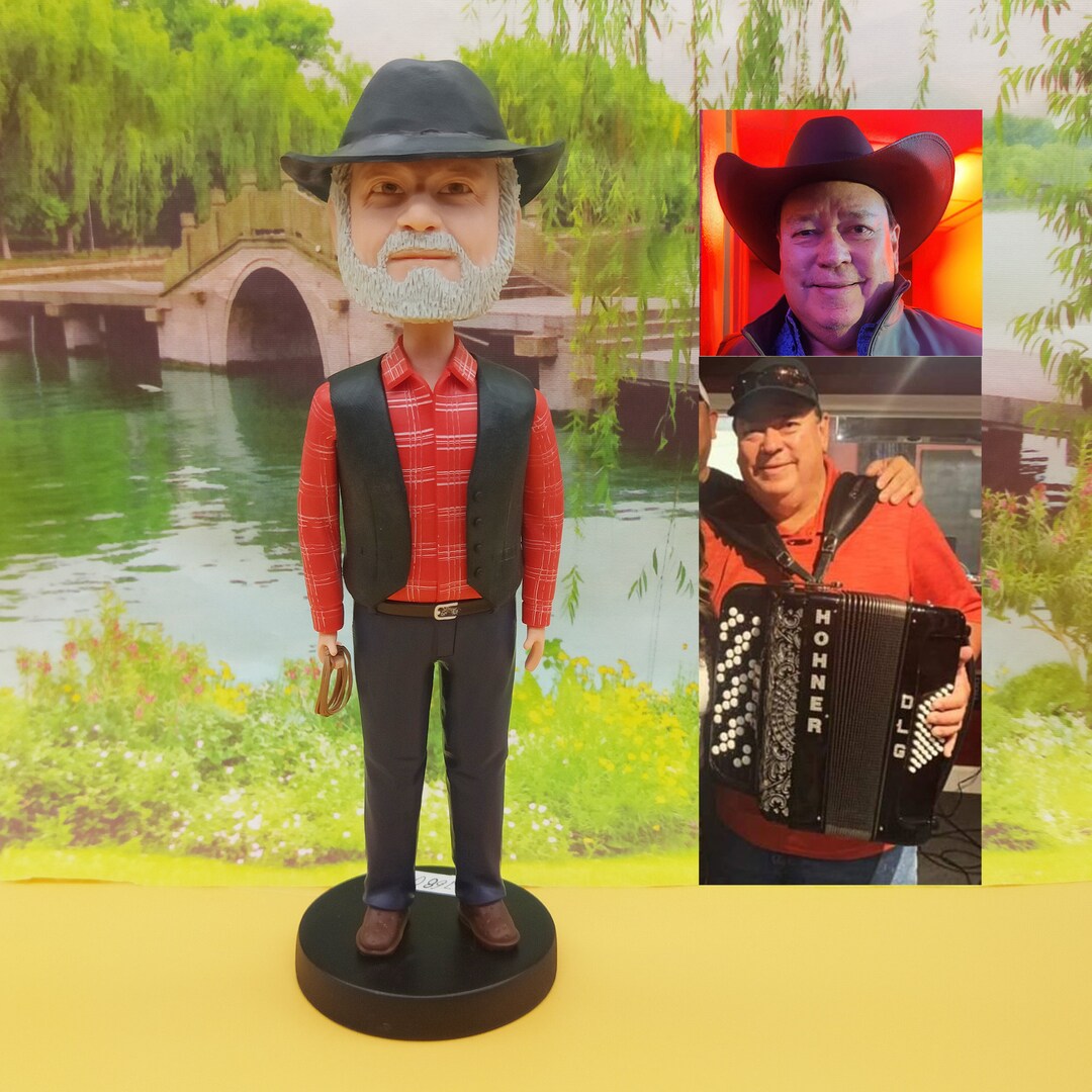 Summer Casual Man Bobblehead - Warm Weather Style Gift main image 0