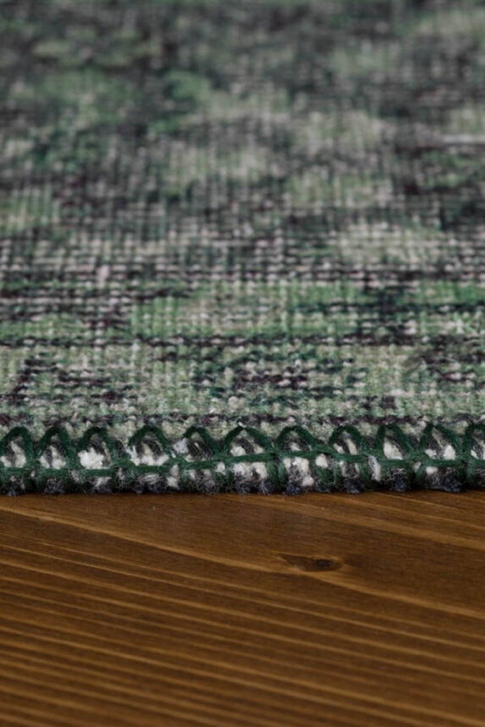 Grüner Vintage Blumenteppich – Maschinenwaschbar, Rutschfest & Schmutzabweisend, Niedriger Flor, Perfekt Für Wohnzimmer & Deko