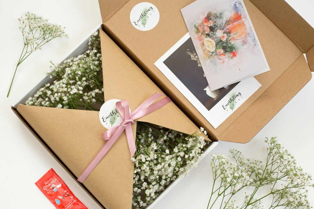 Fresh Gypsophila Letterbox Flowers With Hand Written Message Baby's