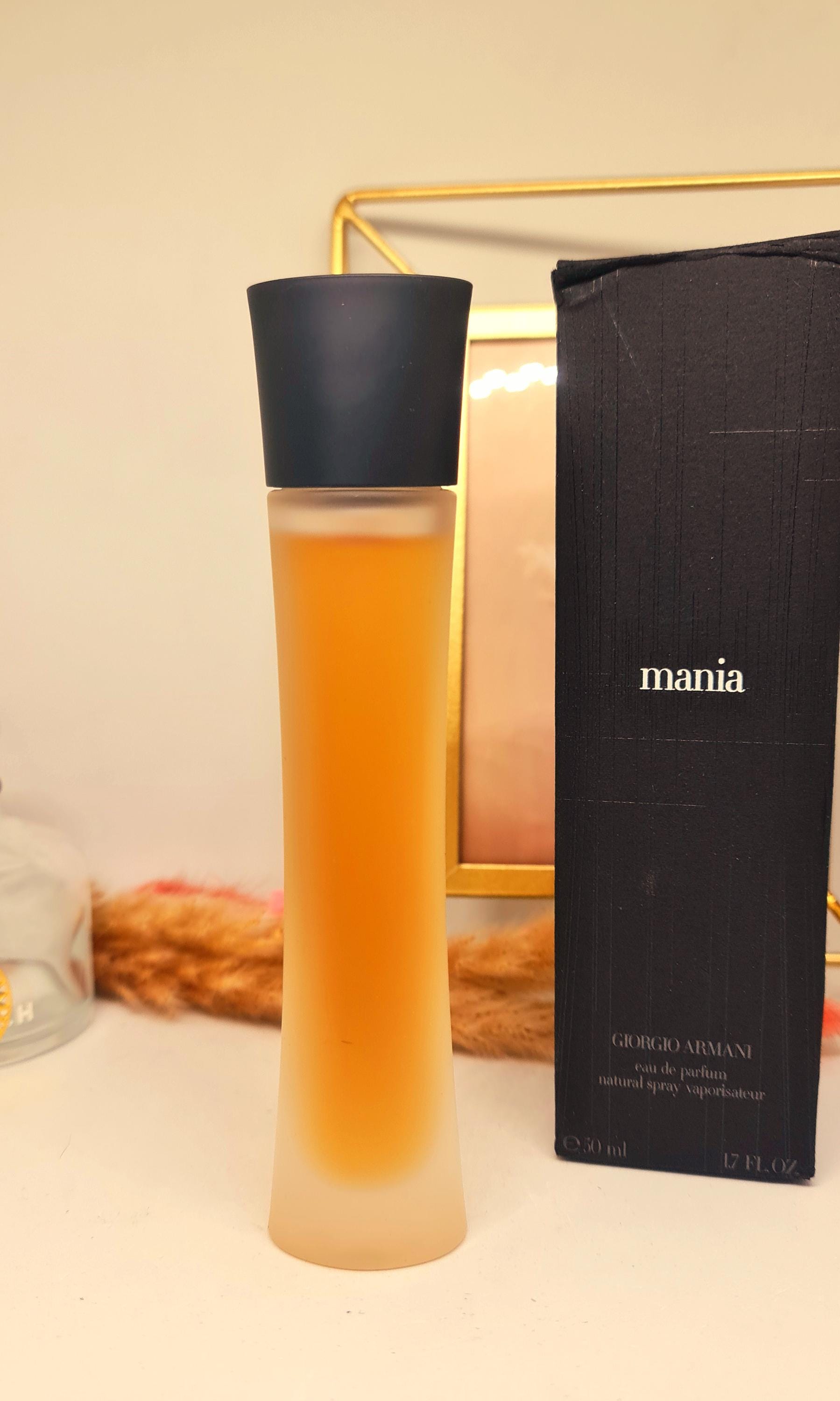 アルマーニ　マニーア　オーデパルファム　50ml 香水 アルマーニ ビューティ / アルマーニ マニア ファム オード