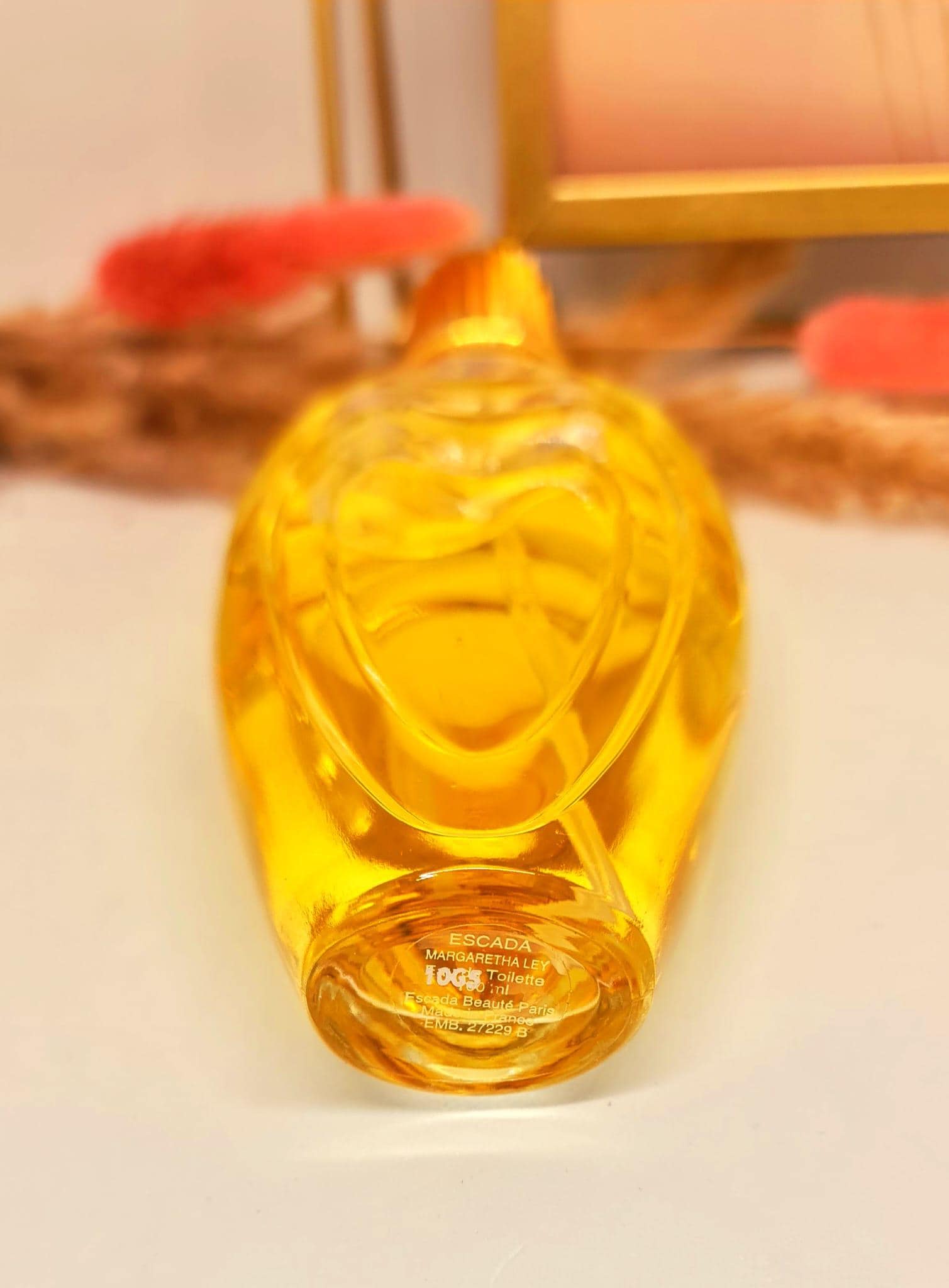ESCADA エスカーダ マルガレッタ レイ オードパルファム 50ml 香水 希少 エスカーダ マルガレッタ レイ オードパルファム 50ml 日本