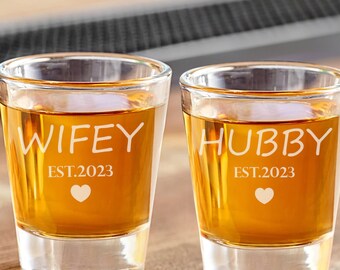 Hubby and Wifey Shot Glasses Set, Anniversary Wedding Shot Glass Set, Set of 2, Engagement Gift, Husband Wife Glasses, Wedding Shower Gift