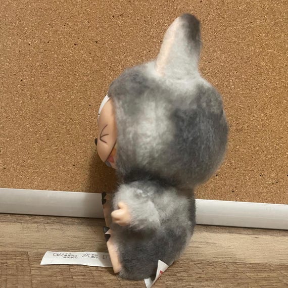 ぬいぐるみ Labubu Big into Energy have a seat Custom Big Into Energy Secret ID Have A Seat Labubu (PRE