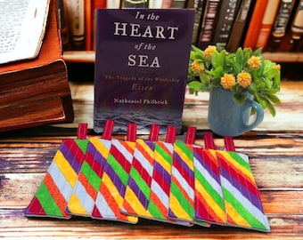 Handgemaakte op regenboog geïnspireerde patchwork gewatteerde bladwijzers - Scrappy Sting patchworkontwerp