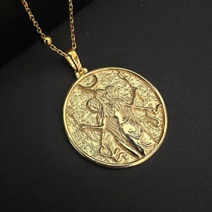 Witchy HECATE Medallion, 925 Sterling Silver, Triple Moon Goddess Necklace, Witchcraft Pendant, Mythological Jewelry, Gift for Her