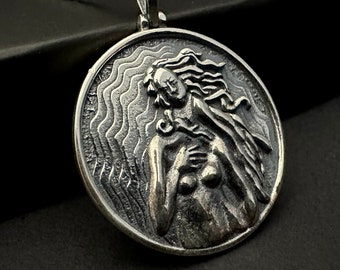 Aphrodite Medallion, 925k Silver Goddess Aphrodite Necklace, Goddess of Beauty Pendant, Venus Necklace, Mythological Jewelry, Gift For Her