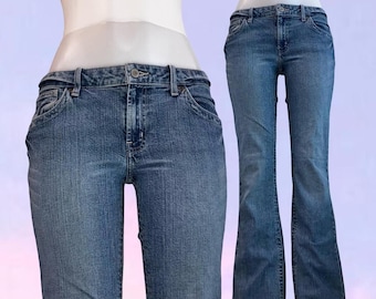 Vintage 90er Jahre y2k Flare Jeans mit heller Waschung