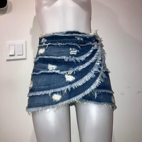 Vintage distressed patchwork denim mini skirt - image 2