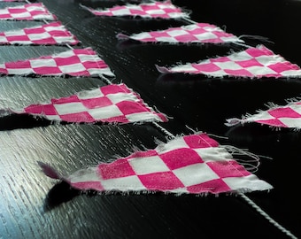 pink & white checkerboard printed bunting