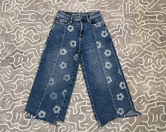 flower power hand-printed wide-leg cropped jeans, women's 0 short