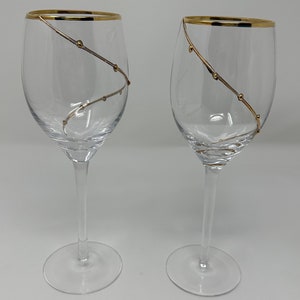 Wine Glass Pair, Gold Dot and Swirl Wine Glasses, Vintage Set of 2 Clear Tall Goblets