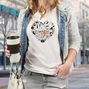 Camiseta estampada de Halloween em formato de coração, camiseta de outono, camiseta de estação assustadora, fantasmas e duendes, camiseta de outono