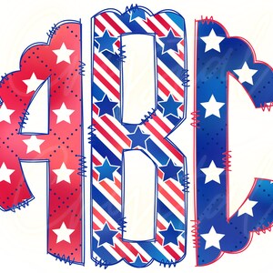 K&ouml;nnte beinhalten: Drei Buchstaben, A, B und C, in einem rot-wei&szlig;-blauen patriotischen Design. Die Buchstaben sind in Blau umrandet und haben einen gen&auml;hten Look. Die Buchstaben sind mit einem Muster aus roten und wei&szlig;en Streifen und wei&szlig;en Sternen auf blauem Hintergrund gef&uuml;llt.