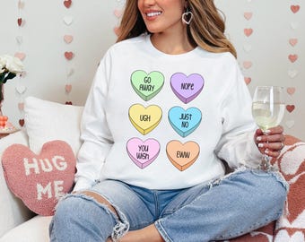 Divertente maglietta anti-San Valentino: cuori di caramelle PNG (download digitale)