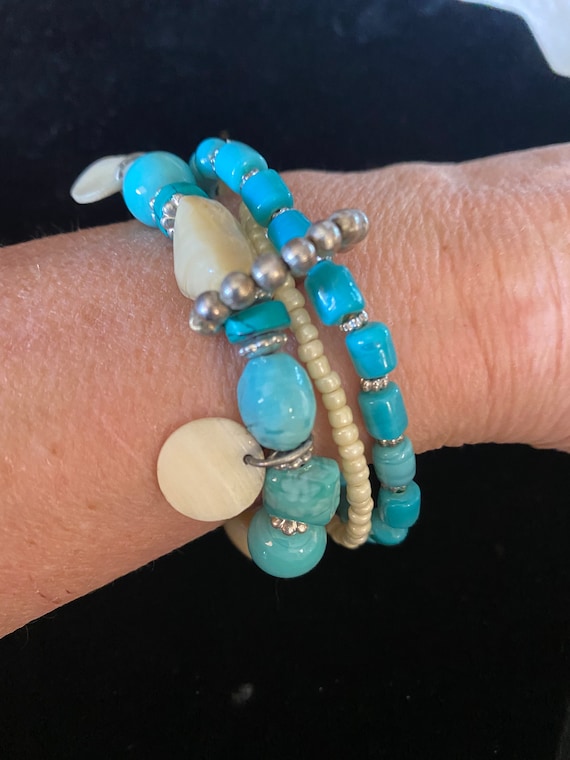 Vintage Bohemian Turquoise, Cream and Silver Bead 