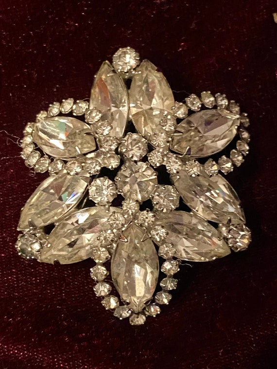 Vintage Clear Rhinestone Flower Shape Brooch