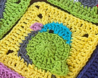 Crocchet Parrot/Bird Granny Squares Pattern/Includes:  1 PDF pattern