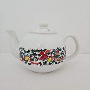 Vintage Musical Hudson Bay Co Christmas Teapot for Two