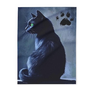 Mystical Black Cat Fleece Blanket: Soft Plush Throw