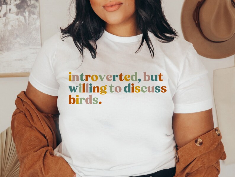 Bird Shirt Funny Gift For Bird Lovers Tshirts Canary Macaw Mom T-Shirt Women Apparel Tee For Her Parrot Pet Owners Funny Bird Tee Aviary Tee afbeelding 2
