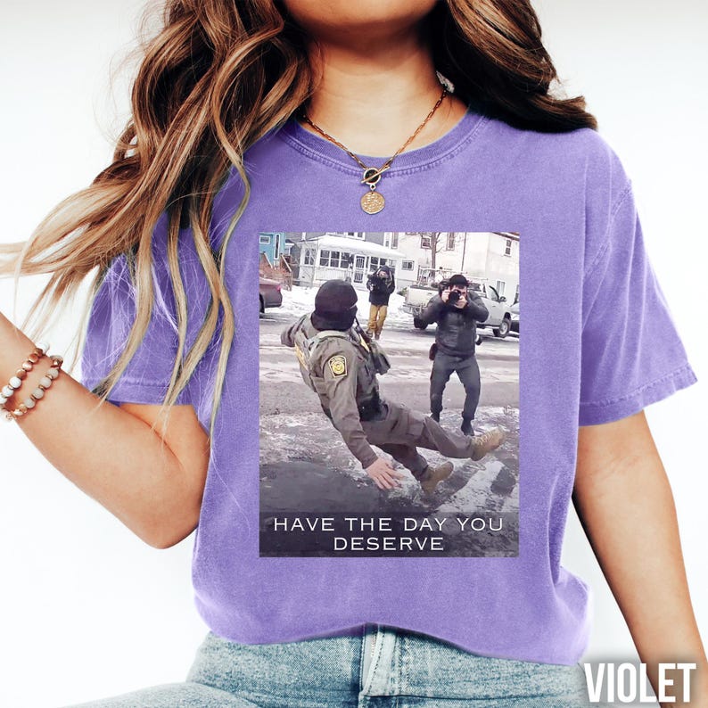Camiseta con colores cómodos para activistas de derechos humanos, Chinga La Migra, divertida, Abolish Ice, mercancía anti-Trump, Ice Slipping, camiseta pro inmigración imagen 4