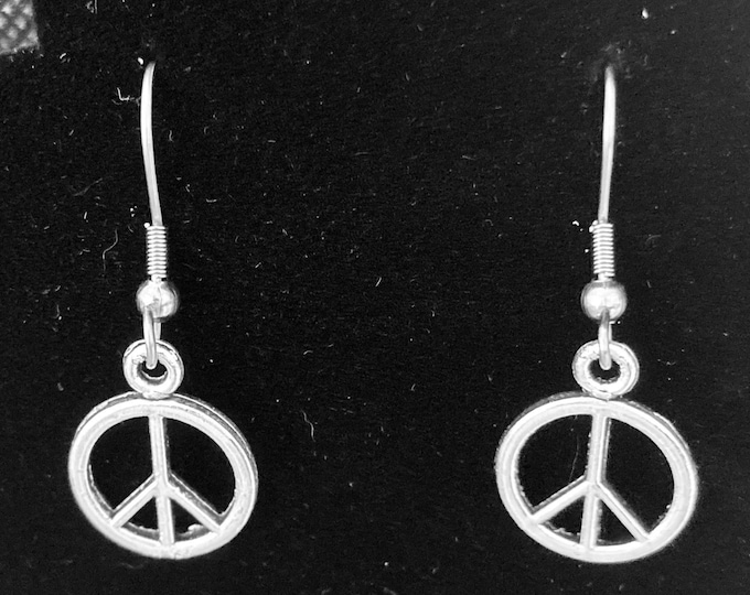 Pewter Peace Sign Dangle Earrings - Pewter Peace Sign Dangle Earrings on Stainless Steel Fish Hook Earwires - Fish Hook Style