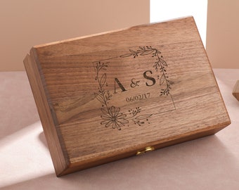 Personalized Walnut Jewelry Organizer Box, Wooden Jewelry Case, Vintage Jewelry Box, Travel Jewelry Box, Engrave Jewelry Box, Gift for Mom