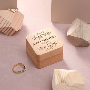 Double Slot Ring Box, Gepersonaliseerde Trouwring Box, Graveren Houten Vierkante Ring Box, Square Walnut Ring Box, Anniversary Gift, Cadeau voor haar