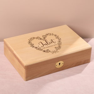 Wooden Jewelry Case, Personalized Jewelry Box, Engrave Jewelry Organizer Box, Vintage Jewelry Box, Travel Jewelry Box, Gift for Mom