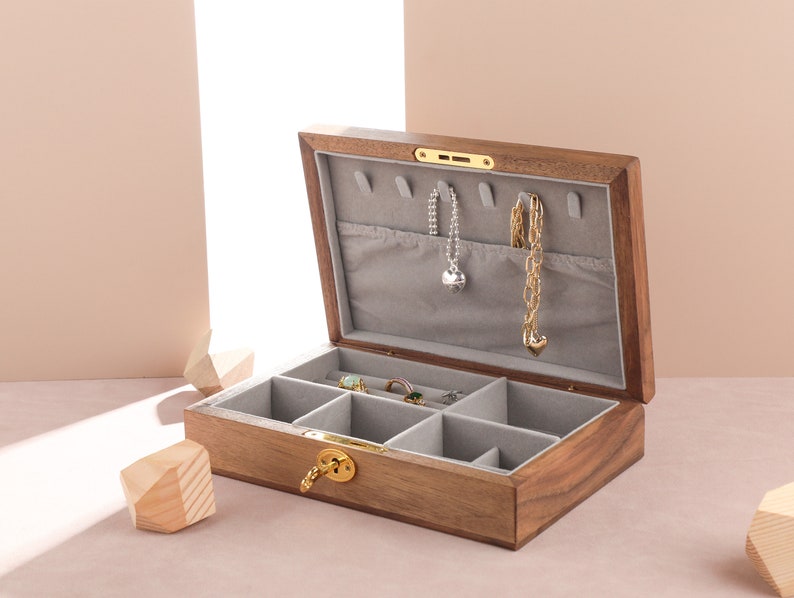 Engrave Jewelry Box, Personalized Walnut Jewelry Organizer Box, Wooden Jewelry Case, Vintage Jewelry Box, Travel Jewelry Box, Gift for Mom image 7