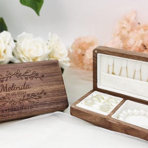 Damen Schmuckschatulle, personalisierte Schmuckschatulle, Gravur, Brautjungfer Geschenk, Holzschmuck Organizer, Reise Schmuckschatulle, Weihnachtsgeschenke