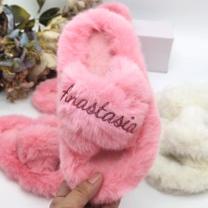 Custom Fluffy Slippers,Children&#39;s slippers Personalized,Flower girl slippers,Fluffy Children&#39;s Slippers,Christmas/Birthday party slippers