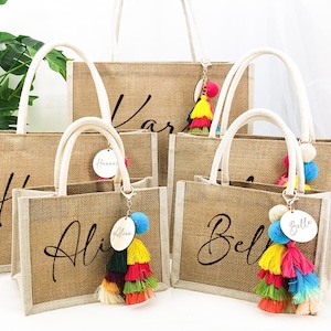 Personalized Bridesmaid Gift Bag with charm,Custom Burlap gift Bag,Beach tote bag,Bachelorette Party Bag, Bridesmaid Proposal Gift,Beach Bag