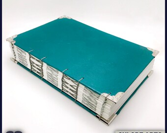 Diario verde azulado hecho a mano, cubierta de textura en espiral con papel supersuave