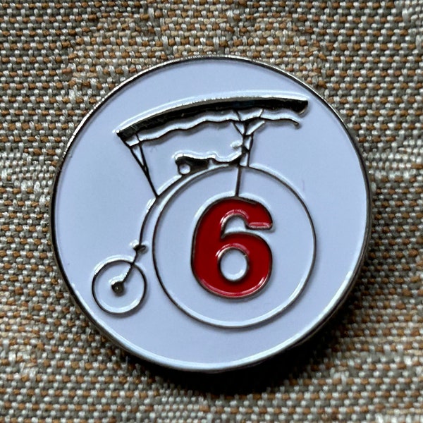 Patrick McGoohan The Prisoner Number 6 Enamel pin / broach / badge
