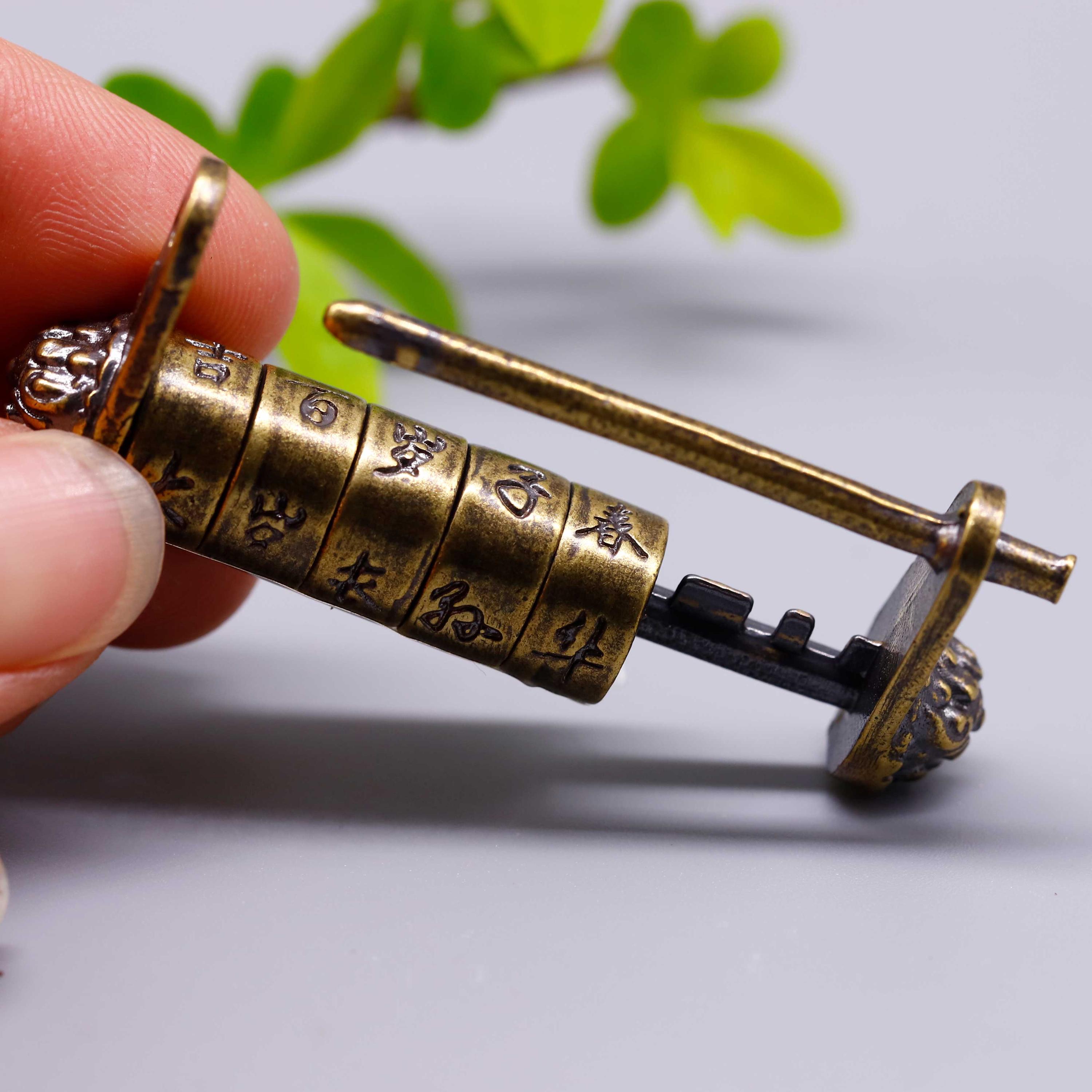 Old unusual keys - Etsy 日本