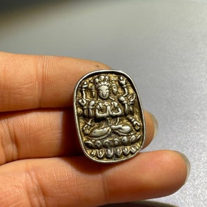 Tibetan Buddha pendant, Tibetan Tantric bronze antique bronze sculpture, Tibetan Buddhist bronze statue, old bronze antique pendant