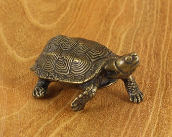 Pure copper retro turtle statue, home office desk trinkets, solid Wenwan tea pet, paperweight pen holder