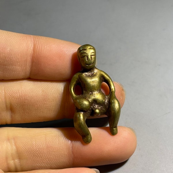 Minion pendant, Nepalese handmade solid brass figure, copper pendant keychain, antique old bronze bronze sculpture