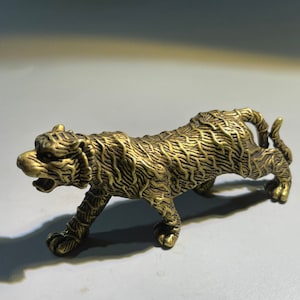Handicraft Tiger Ornament, Solid Brass Tiger, Book Desk Coffee Table Paperweight Ornament Collection