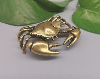 Old pure copper crab ornaments, tea pet gadgets handle pieces, creative personality brass crabs, handicraft collection