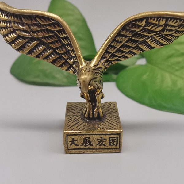 Great exhibition grand eagle trinkets, retro pure brass home office desk decorations, antique solid crafts