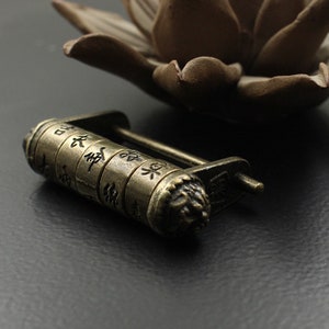 Antique bronze jewelry, brass longevity lock, keychain pendant, lucky combination lock