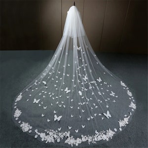 Long Lace Edge 3D Butterfly Floral Veil With Comb/ Floral Elegant Bridal Veils/ Cathedral Veil