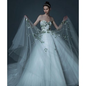 Strapless Wedding Dress Floral Print Dress/ Elegant Tulle Bridal Dress/ A-Line White Evening Dresses With Long Train
