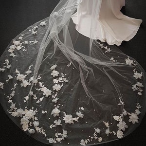 3D Flowers Pearls Bridal Veils/  Cathedral Length Veils/ Chapel Length Elegant Bride Veils/ Wedding Accessories