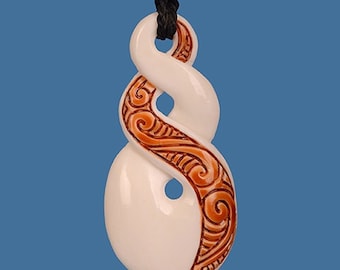 Stained Double Twist Pendant Necklace - Handmade Māori Bone Carving from New Zealand