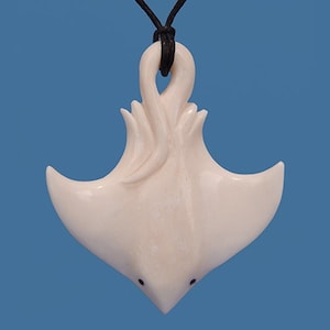 Bone Fancy Stingray Pendant Necklace - Handmade Māori Bone Carving from New Zealand