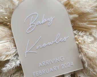Baby Announcement Arch Plaque | Personalised | Acrylic | Welcome to the World | Baby Name | Gift