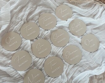 Set of Baby Monthly Milestones | Circles | Newborn | Acrylic | Gift | Keepsake